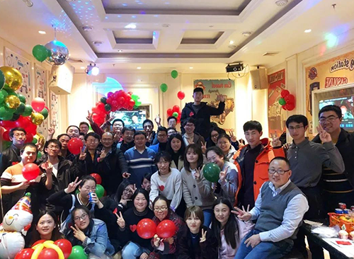 esball发展丰硕多彩的企业文化活动