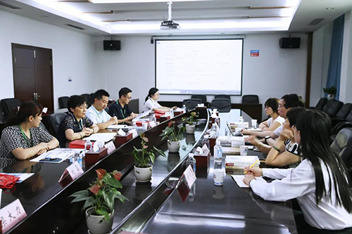 会议中esball与人福药业就今后的合作方向进行了深刻探求