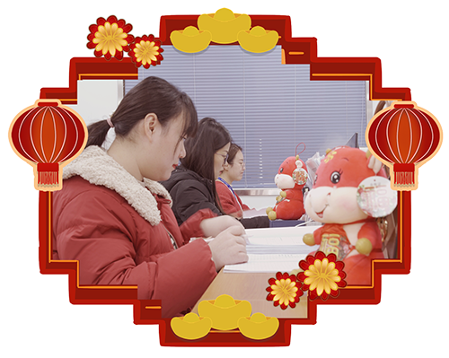 少年自知韶光贵，策马扬鞭自奋蹄