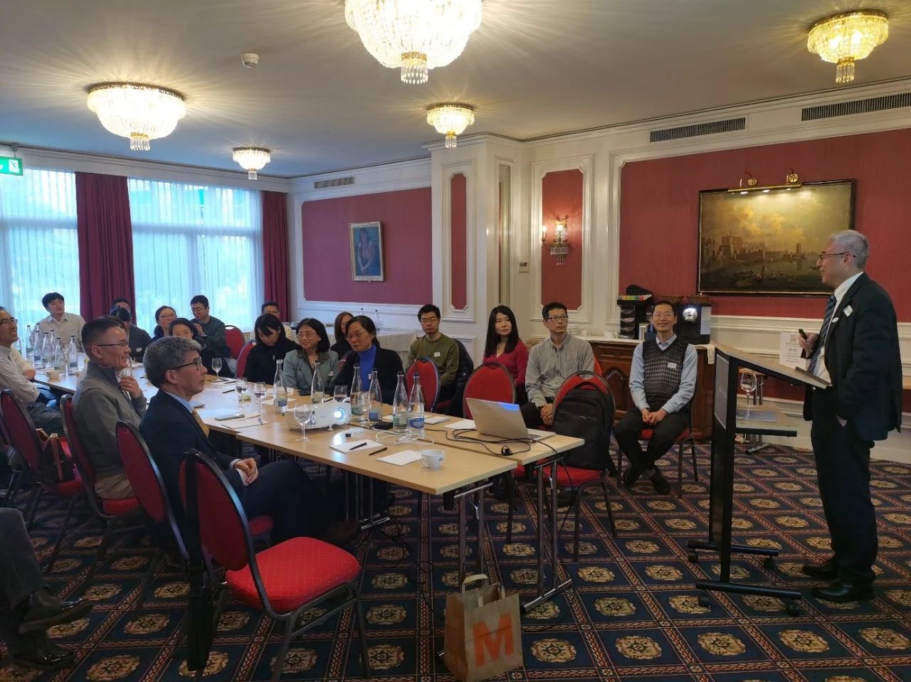 esball协办的2025瑞士生物医药华人蛇年新春团圆圆满进行